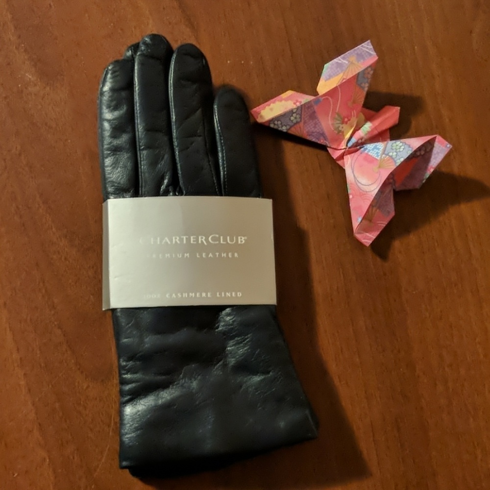 New Charter Club leather gloves